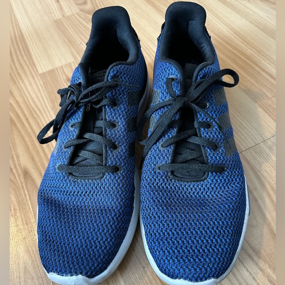 Adidas men’s sneakers - Picture 1 of 3